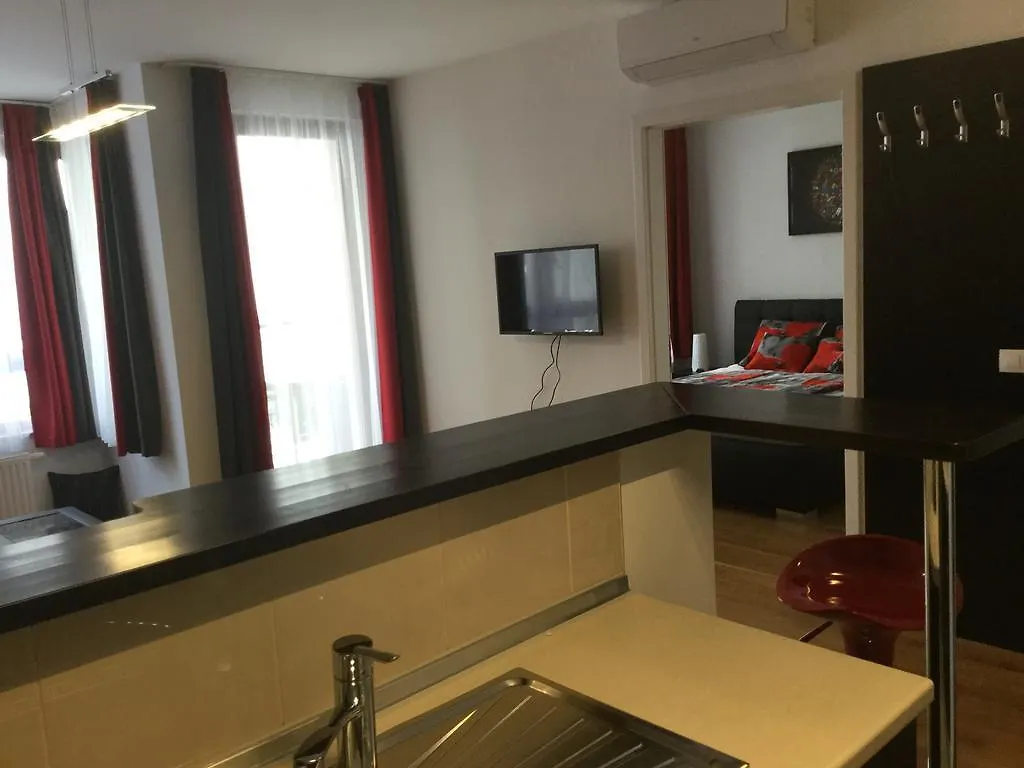 Lia'S Apartment In Gozsdu And Free Parking Budapest